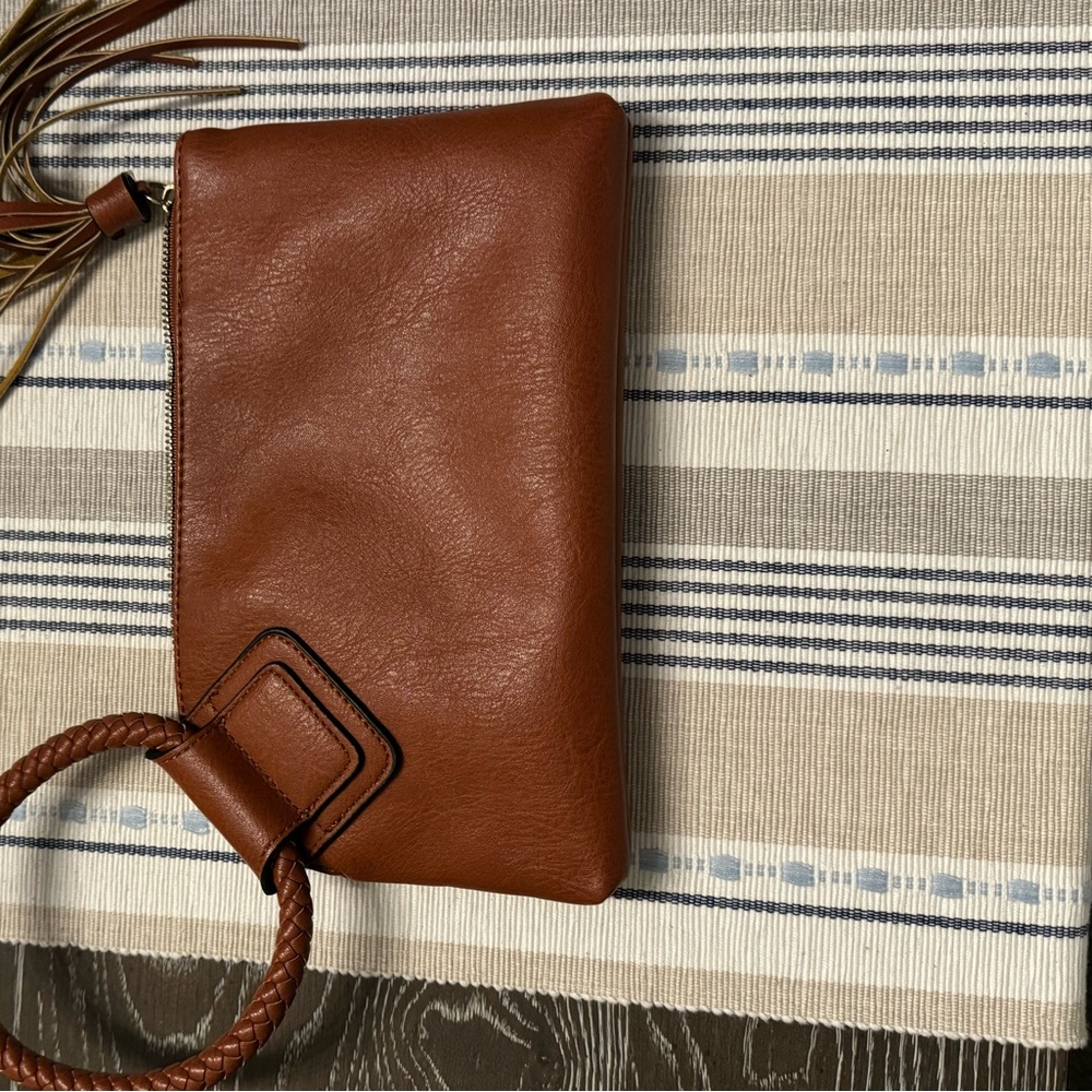 Women’s wristlet bag